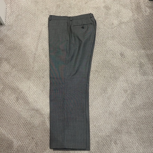 Gently worn Banana Republic Sz 32.5/29 flat front pin dot dress pant - Picture 3 of 7